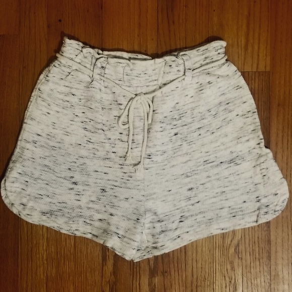 NWT, Wonderly Studio Women's Slub Terry Shorts, Size M - Picture 2 of 6